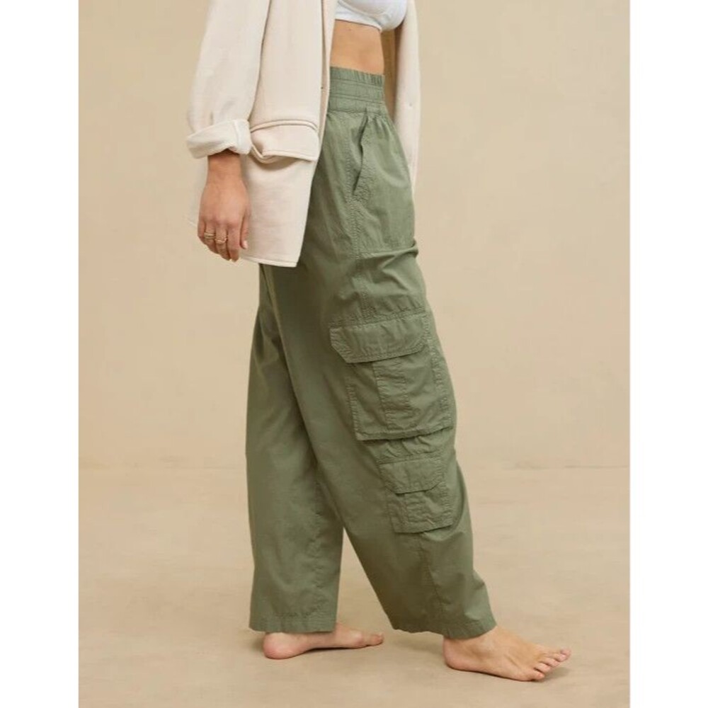 Aerie Easiest Cargo Pants Comfort Waist Green High Waist Pockets Cotton Sz XS